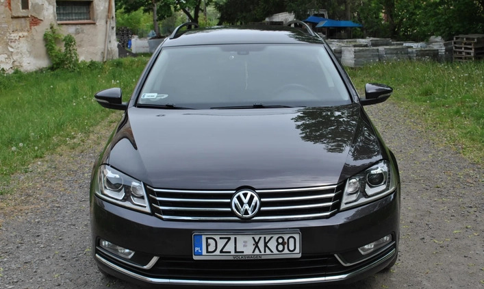 Volkswagen Passat cena 38700 przebieg: 312295, rok produkcji 2011 z Złotoryja małe 742